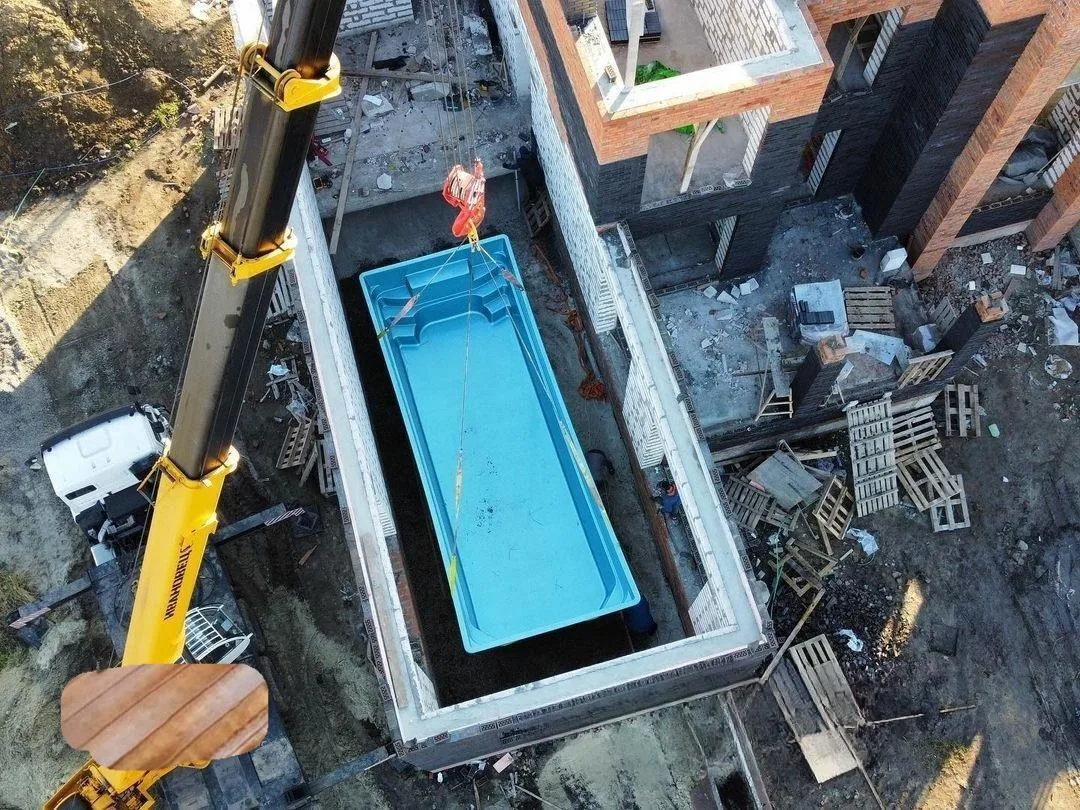 Laguna 9 — зона отдыха у бассейна в Оренбурге