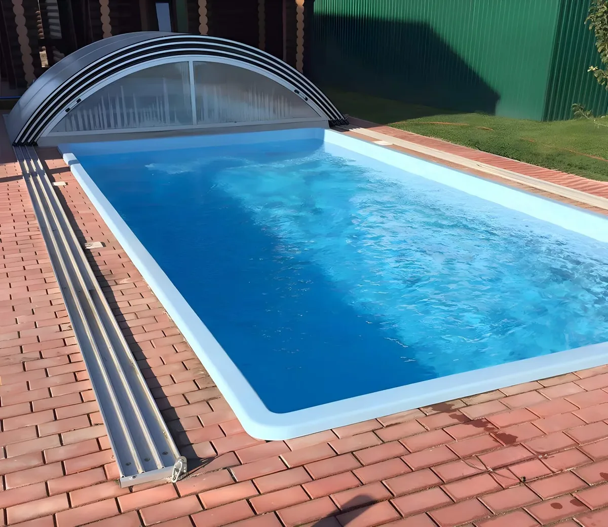 Laguna 7 — вечернее освещение в Оренбурге